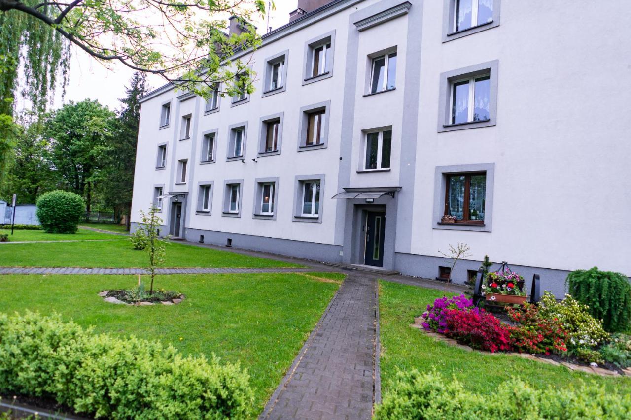 Apartament Przy Bystrzanskiej Apartment Bielsko-Biala Bagian luar foto